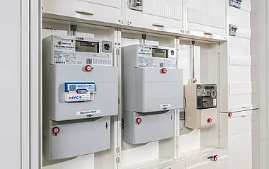 Zwei eingebaute Smart Meter