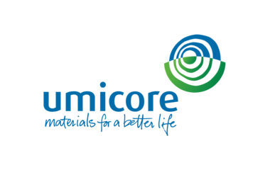 Umicore-Logo mit dem Slogan „Materials for a better life“, Materialtechnologie- und Recyclingkonzern