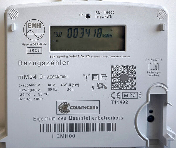 Moderne Messeinrichtung EMH mMe4.0 als Bezugszähler für Haushalte